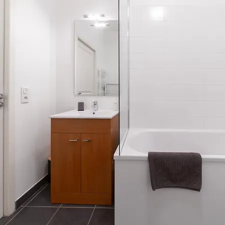 Le Brit - Grand Design, 3 Chambres, Centre Apartamento