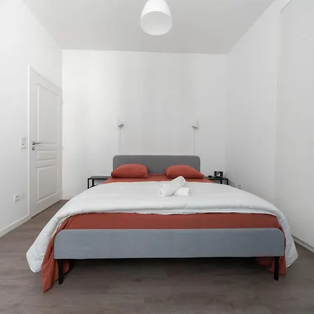 Le Brit - Grand Design, 3 Chambres, Centre Apartamento