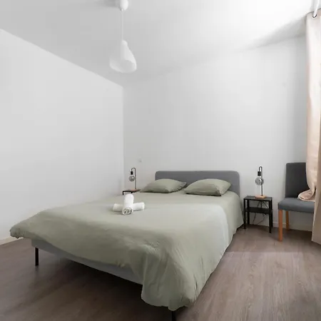 Le Brit - Grand Design, 3 Chambres, Centre Apartamento