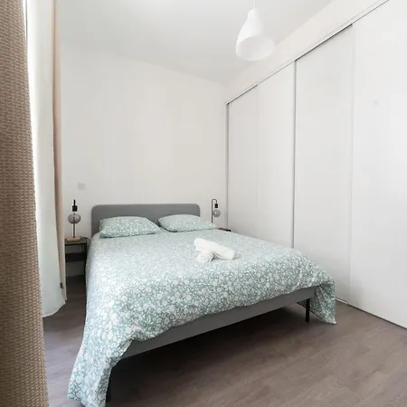 Le Brit - Grand Design, 3 Chambres, Centre Apartamento *