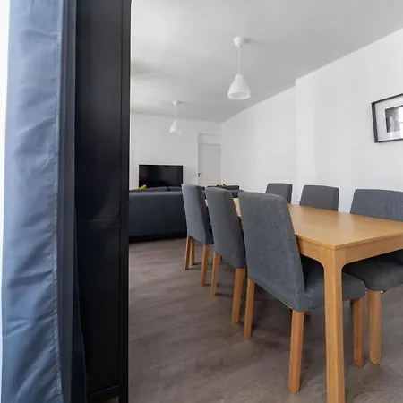 Le Brit - Grand Design, 3 Chambres, Centre Apartamento *
